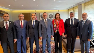 Afyonkarahisar Valisi Dr. Naci Aktaş, Belediye Başkanı Burcu Köksal, TBMM