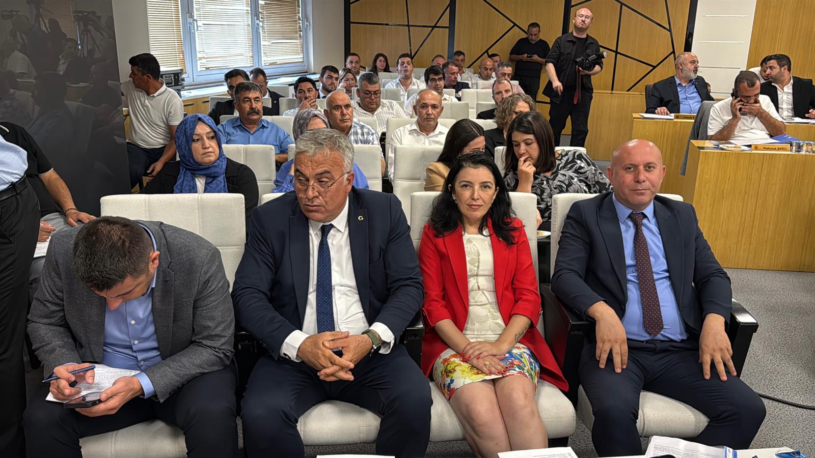 Belediye Meclisi'nde 44 gündem maddesi karara bağlandı 6 Belediye Meclisi'nde 44 gündem maddesi karara bağlandı