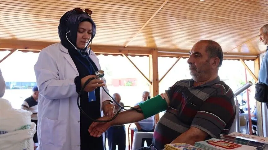 Erzincan'da Sağlıklı Hayat Merkezi ekipleri, bir ayda yaklaşık 3 bin