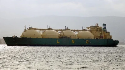 Hürmüz Boğazı'ndaki güvenlik riskleri enerji taşımacılığını baskılarken petrol tankerlerinin düşük