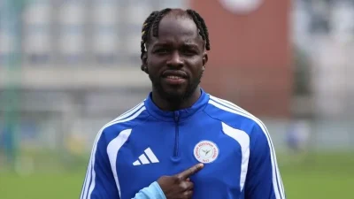 Çaykur Rizespor'un forvet oyuncusu Ali Sowe, taraftarın kendisinden gol beklentisini