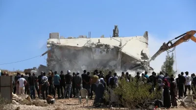 Filistin topraklarını gasbeden İsrailliler, işgal altındaki Batı Şeria'nın Ramallah kentinin