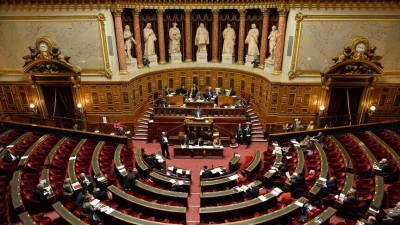Fransa'da parlamentonun üst kanadı Senatoda görev yapan senatörlerden 178'inin yenileneceği