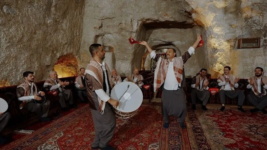 Şanlıurfa'nın köklü kültürel mirasının önemli unsurlarından biri olan sıra gecesi