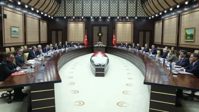 Cumhurbaşkanı Recep Tayyip Erdoğan başkanlığında, ekonomi kurmayları ve ilgili kurumların