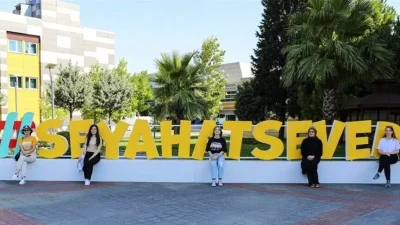 Gençlere, yaz aylarında konaklama maliyeti olmadan Türkiye'nin 81 ilini gezme