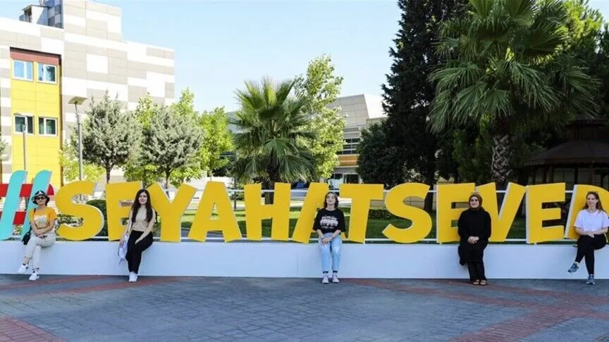 Gençlere, yaz aylarında konaklama maliyeti olmadan Türkiye'nin 81 ilini gezme