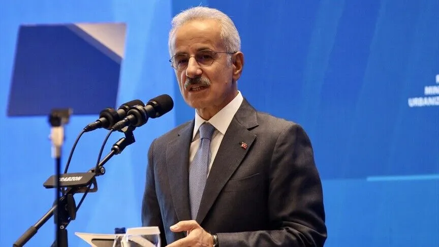 Ulaştırma ve Altyapı Bakanı Abdulkadir Uraloğlu, "Gemi kaynaklı emisyonların azaltılması,