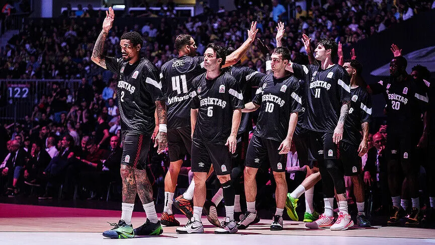 Beşiktaş Basketbol Takımı, 13 sezon sonra Avrupa Ligi'nde (EuroLeague) parkeye