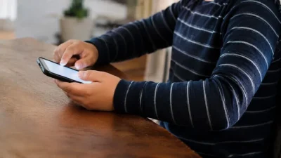 Avrupa Birliği (AB) Komisyonu, çocukların çevrim içi ortamlarda korunması amacıyla