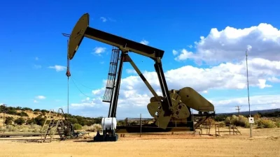 Brent petrolün varili, uluslararası vadeli piyasalarda 108,06 dolardan işlem görüyor.