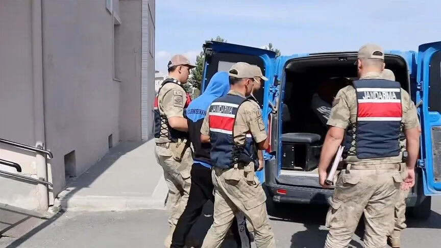 Afyonkarahisar’ın da aralarında bulunduğu 35 ilde jandarma ekiplerince uyuşturucu madde