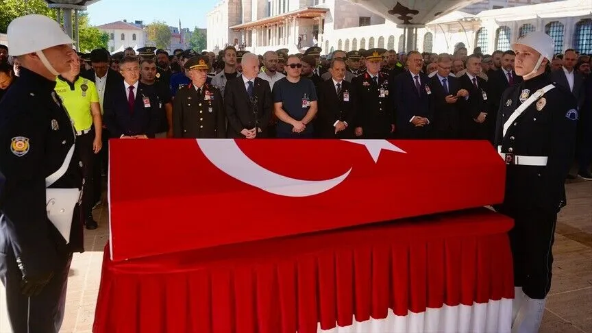 Esenyurt'ta trafik uygulaması sırasında uğradığı silahlı saldırıda şehit olan polis