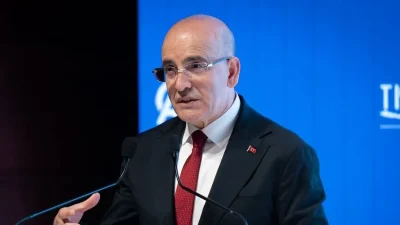 Bakan Şimşek, "Piyasalarda dün yaşananlar sınırlı sayıda fonlardaki kredi ve