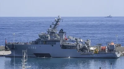KKTC Başbakanı Üstel, Girne açıklarında meydana gelen gemi kazasının ardından