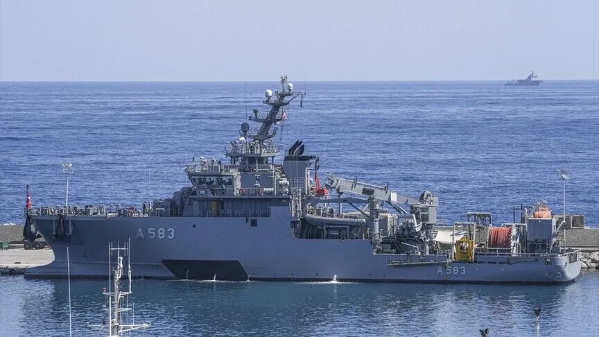 KKTC Başbakanı Üstel, Girne açıklarında meydana gelen gemi kazasının ardından