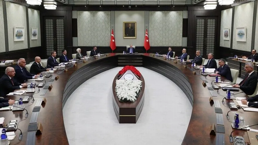 Cumhurbaşkanlığı Kabinesi, Cumhurbaşkanı Recep Tayyip Erdoğan başkanlığında toplandı.
