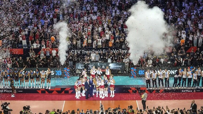 A Milli Kadın Voleybol Takımı'nın Avrupa Şampiyonası'nda üst üste ikinci