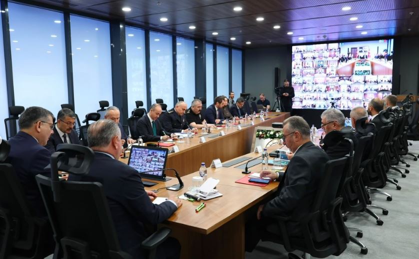 Vali Aktaş, üniversitelerde güvenlik tedbirleri toplantısına katıldı 2 Vali Aktaş, üniversitelerde güvenlik tedbirleri toplantısına katıldı