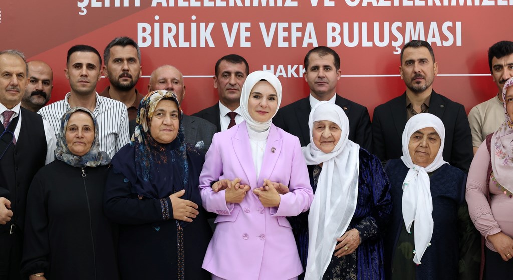 Aile ve Sosyal Hizmetler Bakanı Mahinur Özdemir Göktaş, Hakkari’de şehit