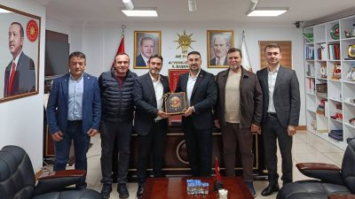 AK Parti Afyonkarahisar İl Başkanı Dr. Özgür Kavak, farklı kesimlerden