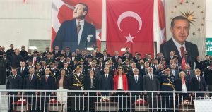 Afyonkarahisar’da 29 Ekim Cumhuriyet Bayramı kutlamaları kapsamında düzenlenen bayram töreni,