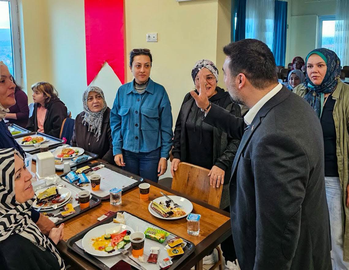 AK Parti Afyonkarahisar İl Başkanlığı tarafından Sultandağı ilçesinde düzenlenen Teşkilat
