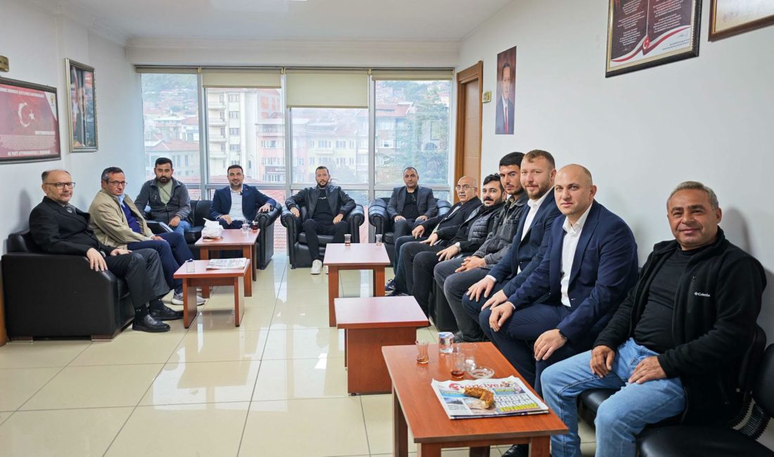 AK Parti Afyonkarahisar İl Başkanı Özgür Kavak, il başkanlığı