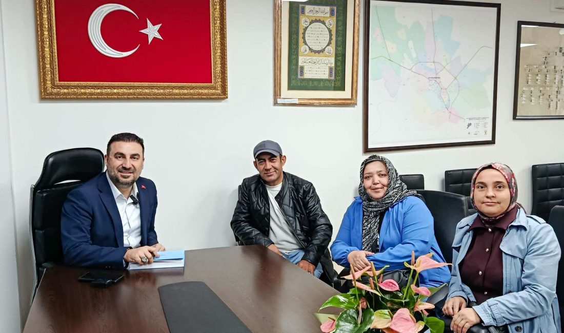 Seydi Aktaş ve ailesi, AK Parti Afyonkarahisar İl Başkanı Özgür