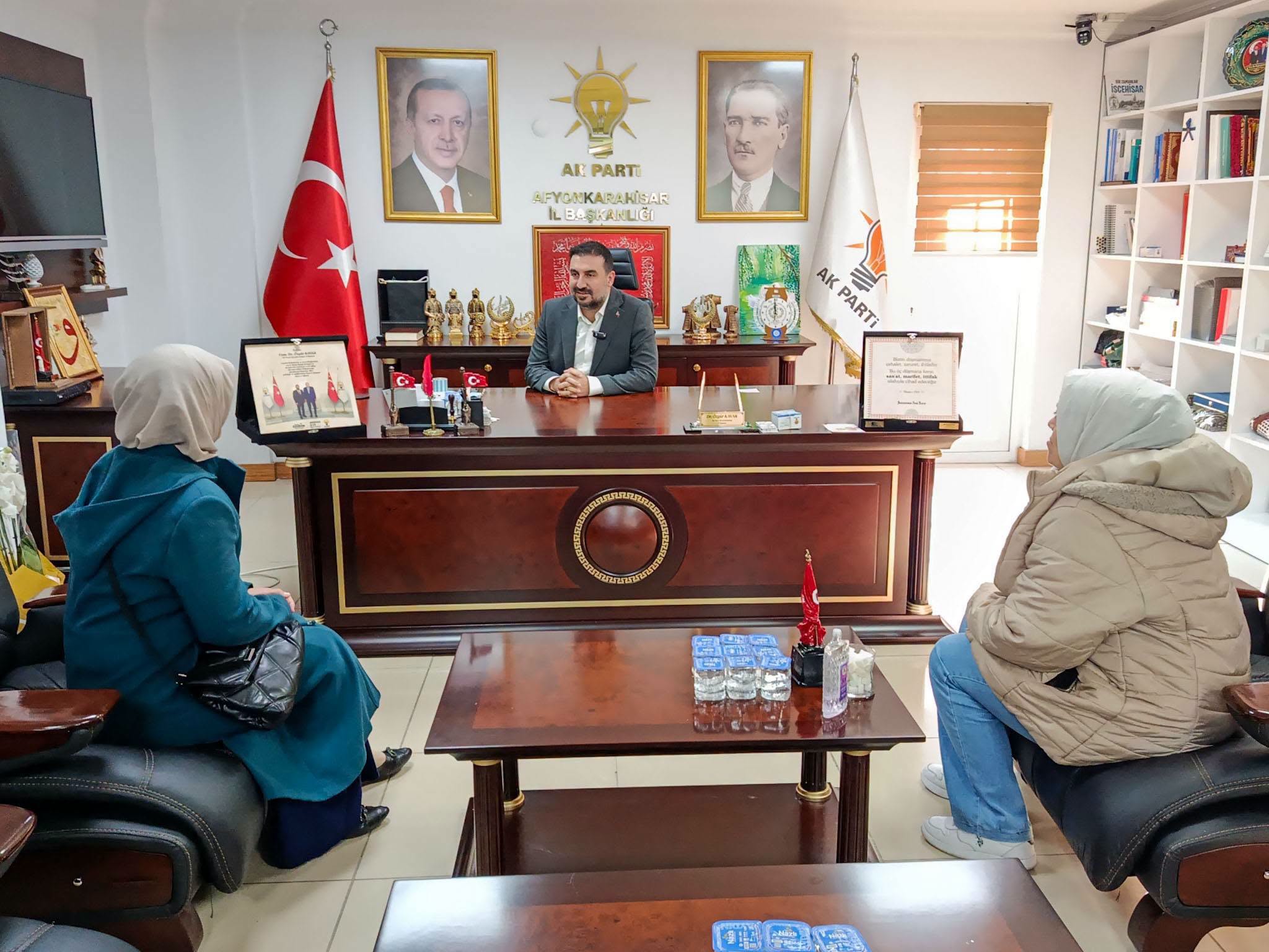 AK Parti’de Hemşehrilerle Buluşmalar Sürüyor 1 AK Parti’de Hemşehrilerle Buluşmalar Sürüyor