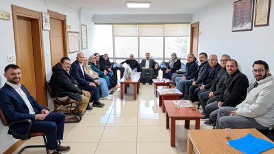 AK Parti Afyonkarahisar İl Başkanı Özgür Kavak, sabah saatlerinde parti