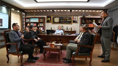 Emirdağ Belediye Başkanı Serkan Koyuncu, haftanın son iş gününe Belediye