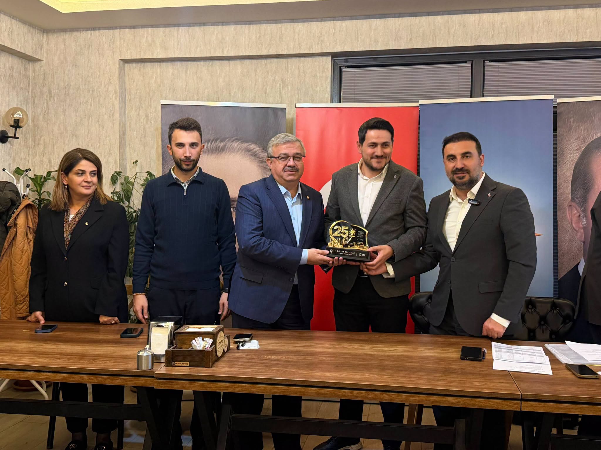 AK Parti Afyon’da vefa buluşması