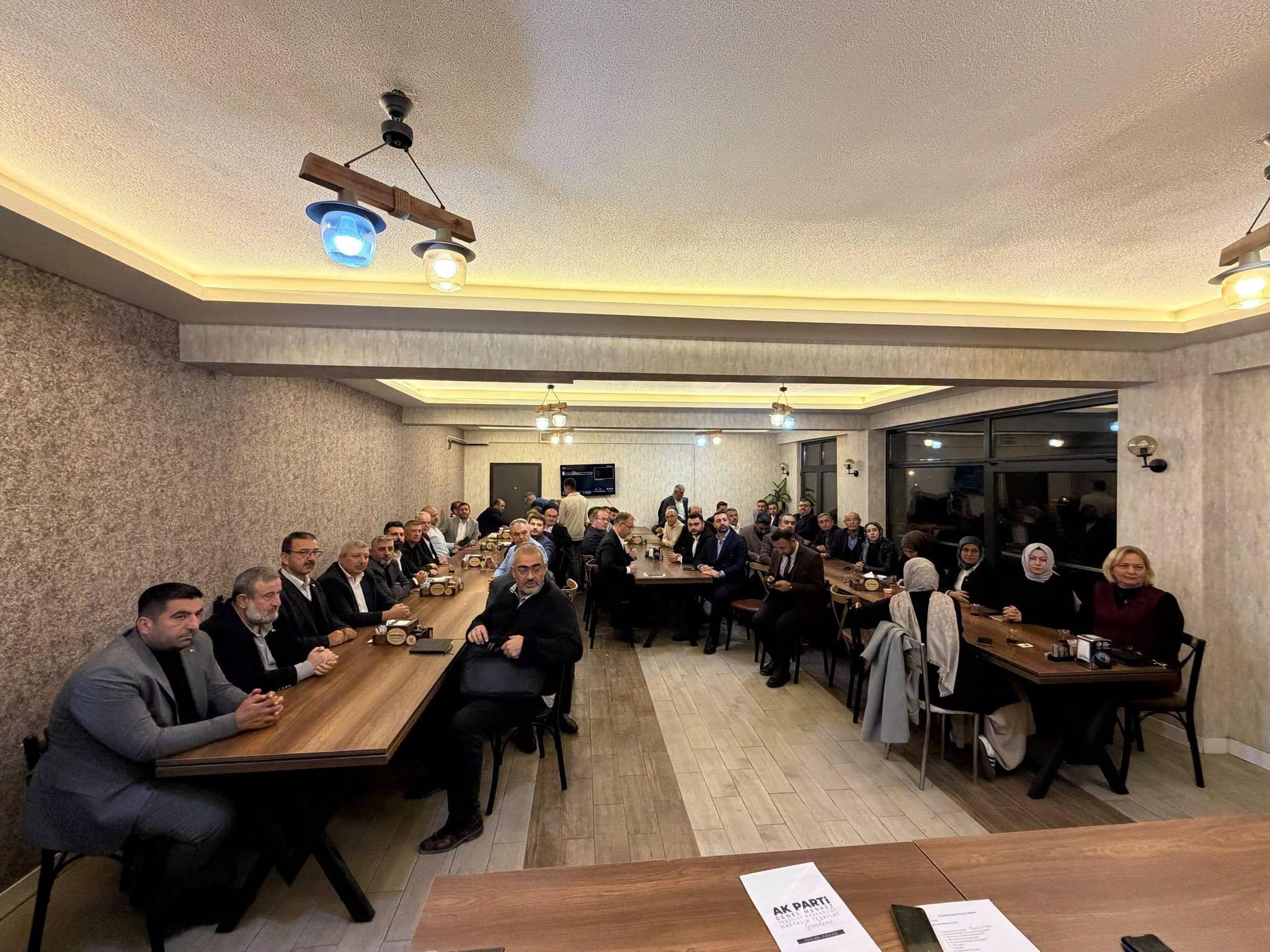 AK Parti Afyon’da vefa buluşması 6 AK Parti Afyon’da vefa buluşması