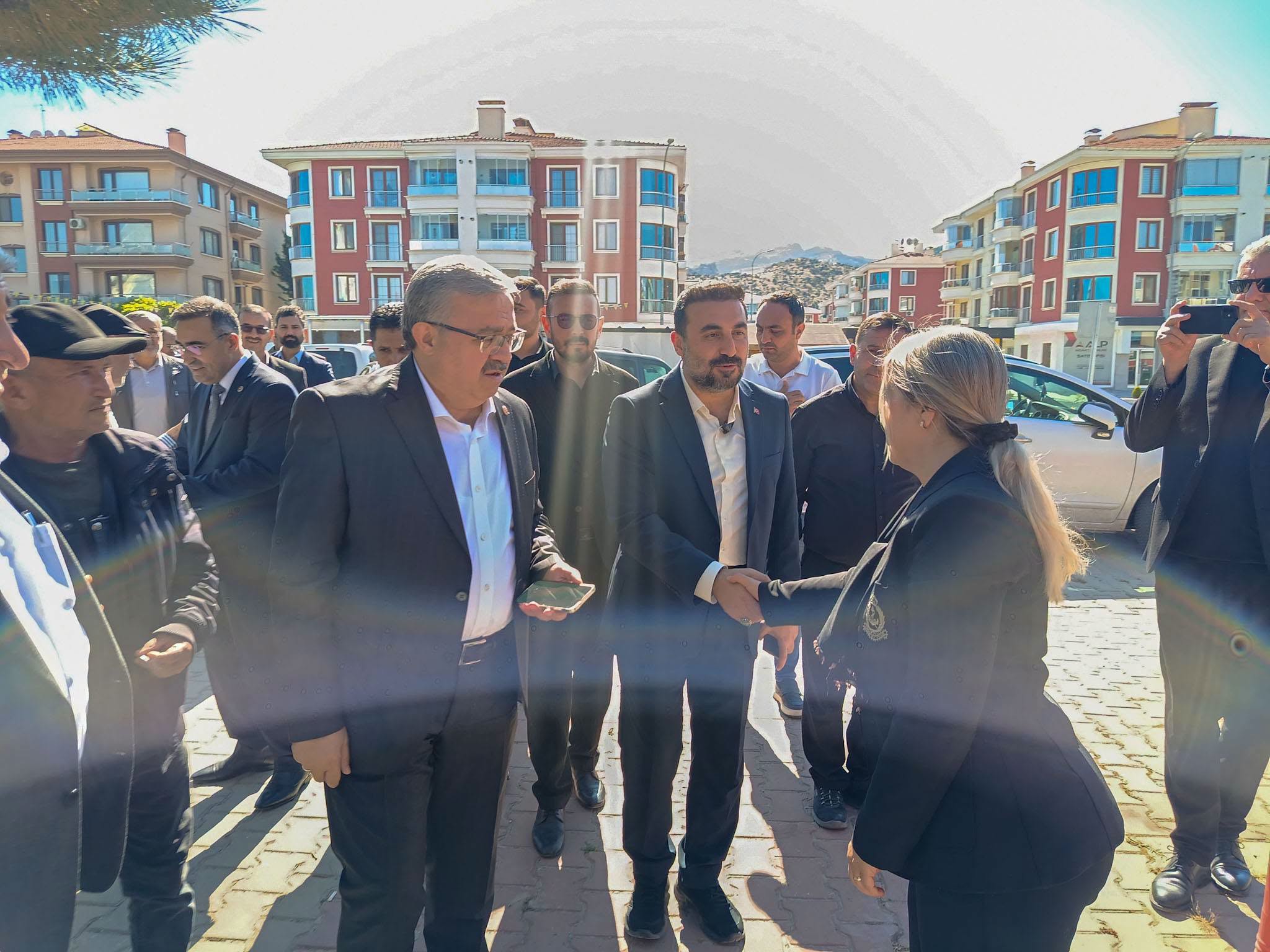 AK Parti heyetinden Selçuklu Mahallesi’ne ziyaret 1 AK Parti heyetinden Selçuklu Mahallesi’ne ziyaret