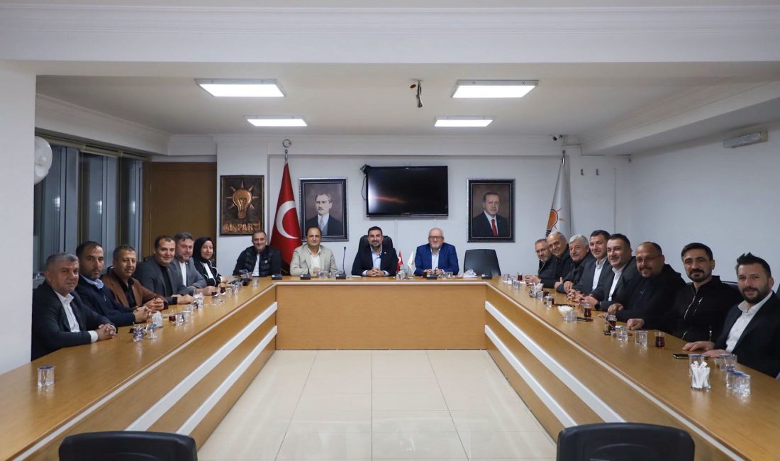 AK Parti Afyonkarahisar İl Başkanı Dr. Özgür Kavak başkanlığında Belediye