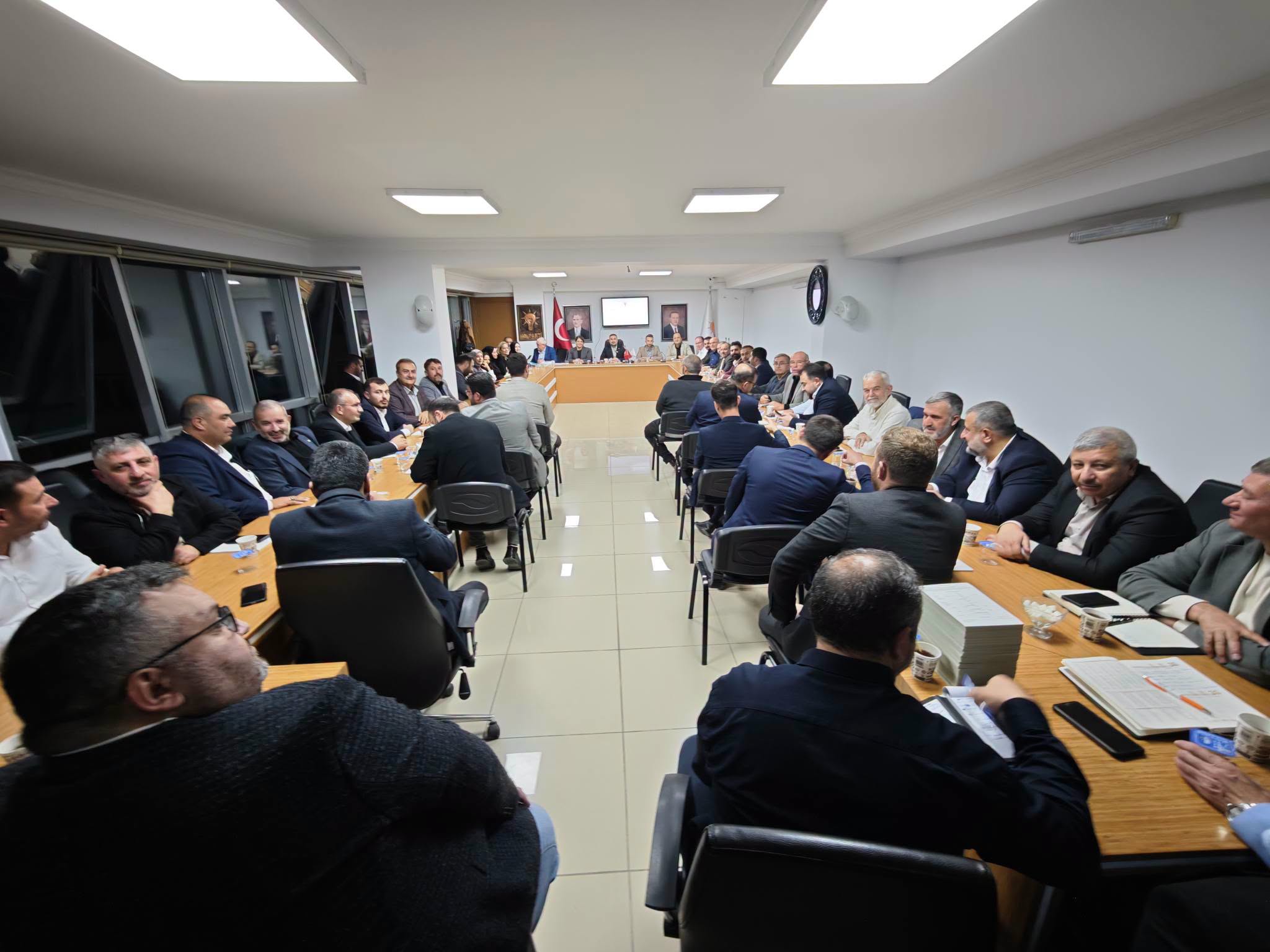 AK Parti’de gündem teşkilat çalışmaları