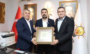 AK Parti Afyonkarahisar İl Başkanı Dr. Özgür Kavak ve beraberindeki
