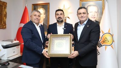 AK Parti Afyonkarahisar İl Başkanı Dr. Özgür Kavak ve beraberindeki