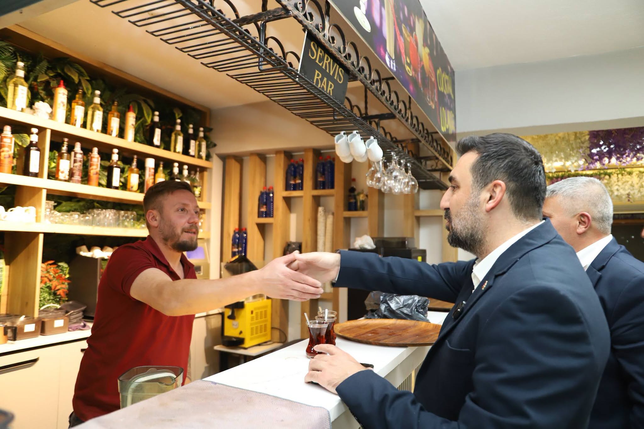 AK Parti’den Çobanlar’a çıkarma