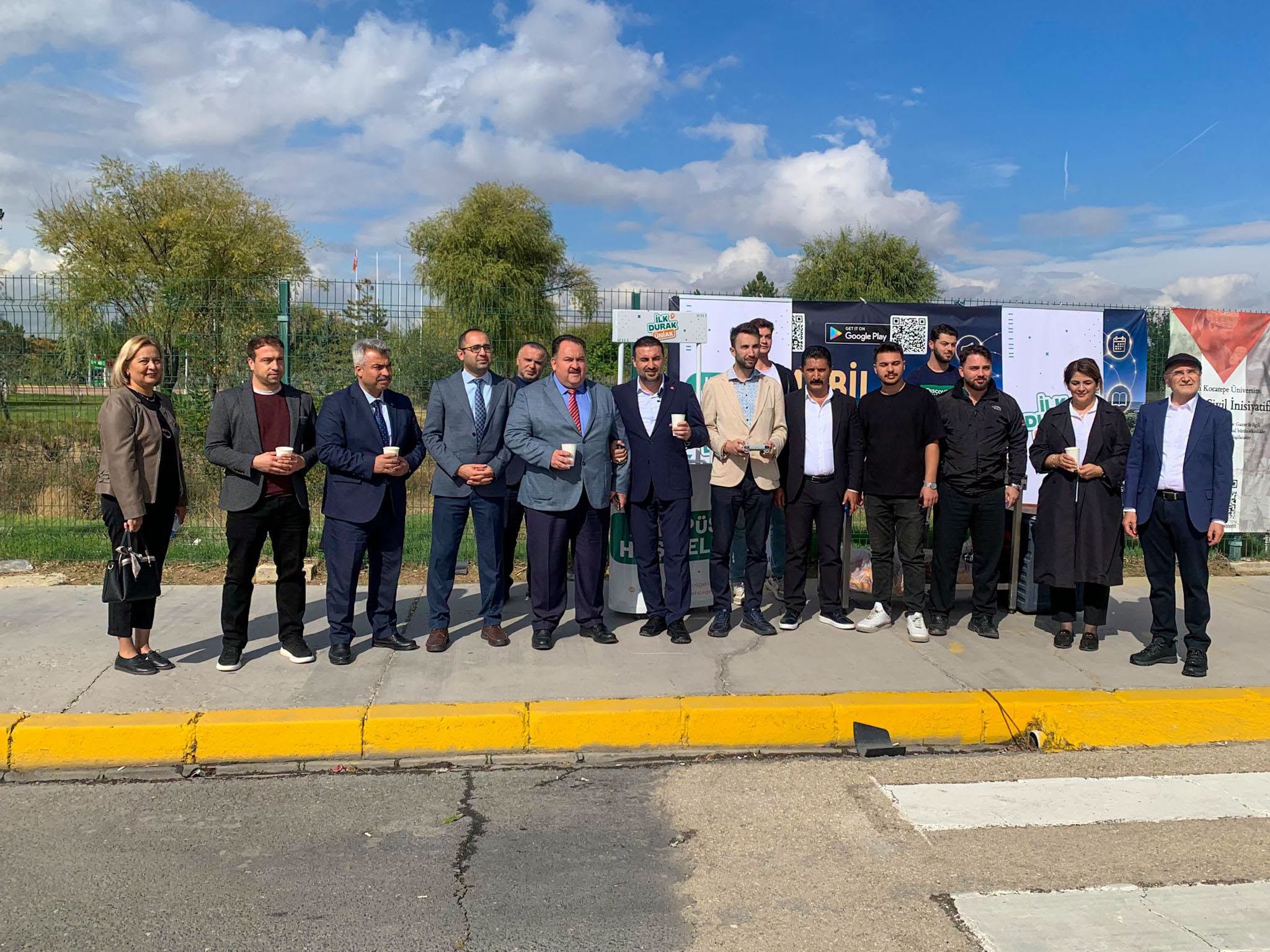 AK Parti’den üniversiteli gençlere çorba ikramı