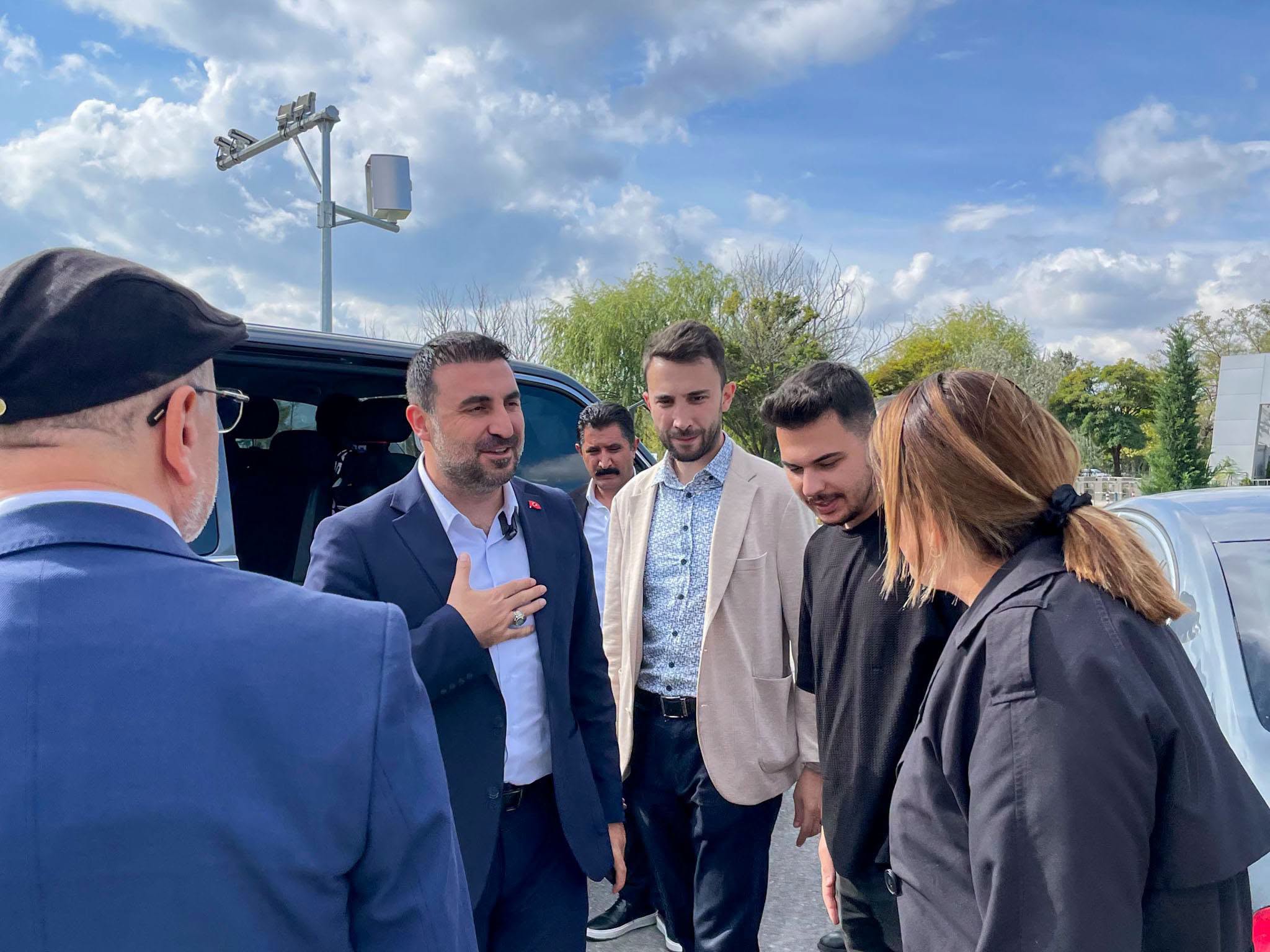AK Parti’den üniversiteli gençlere çorba ikramı