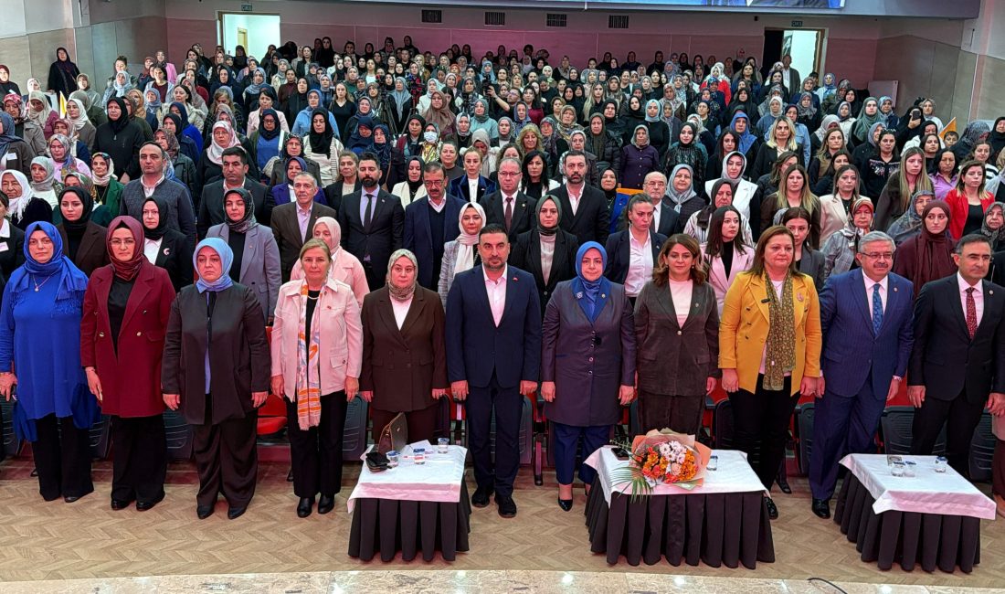 AK Parti Afyonkarahisar İl Kadın Kolları Danışma Meclisi Toplantısı, yoğun