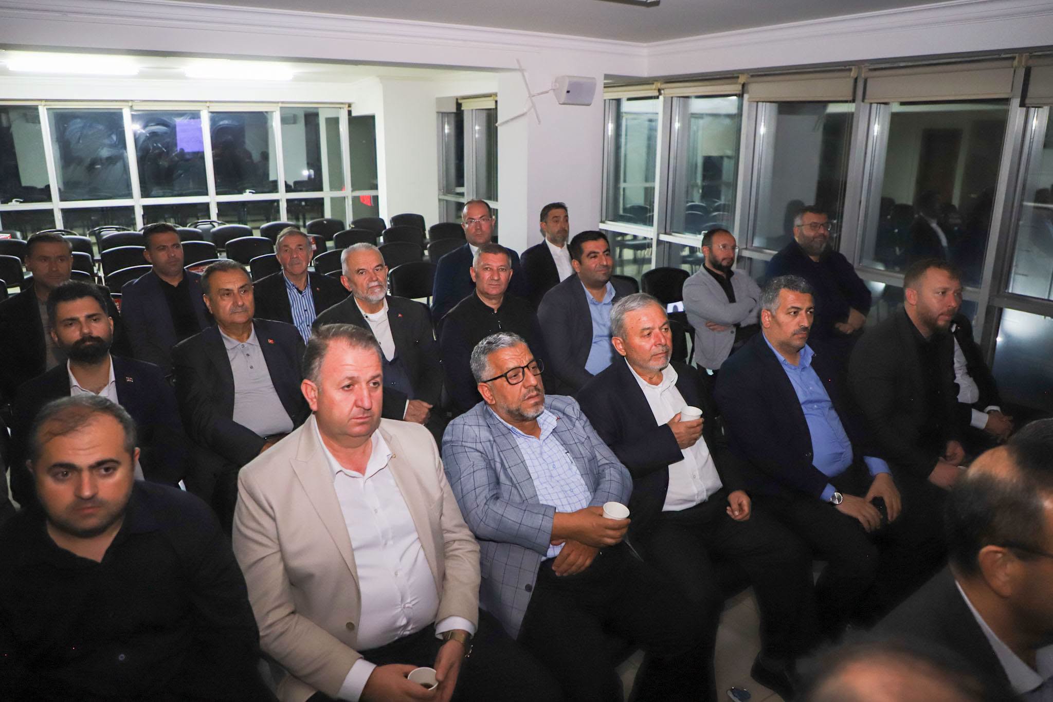 AK teşkilatta haftalık toplantı yapıldı