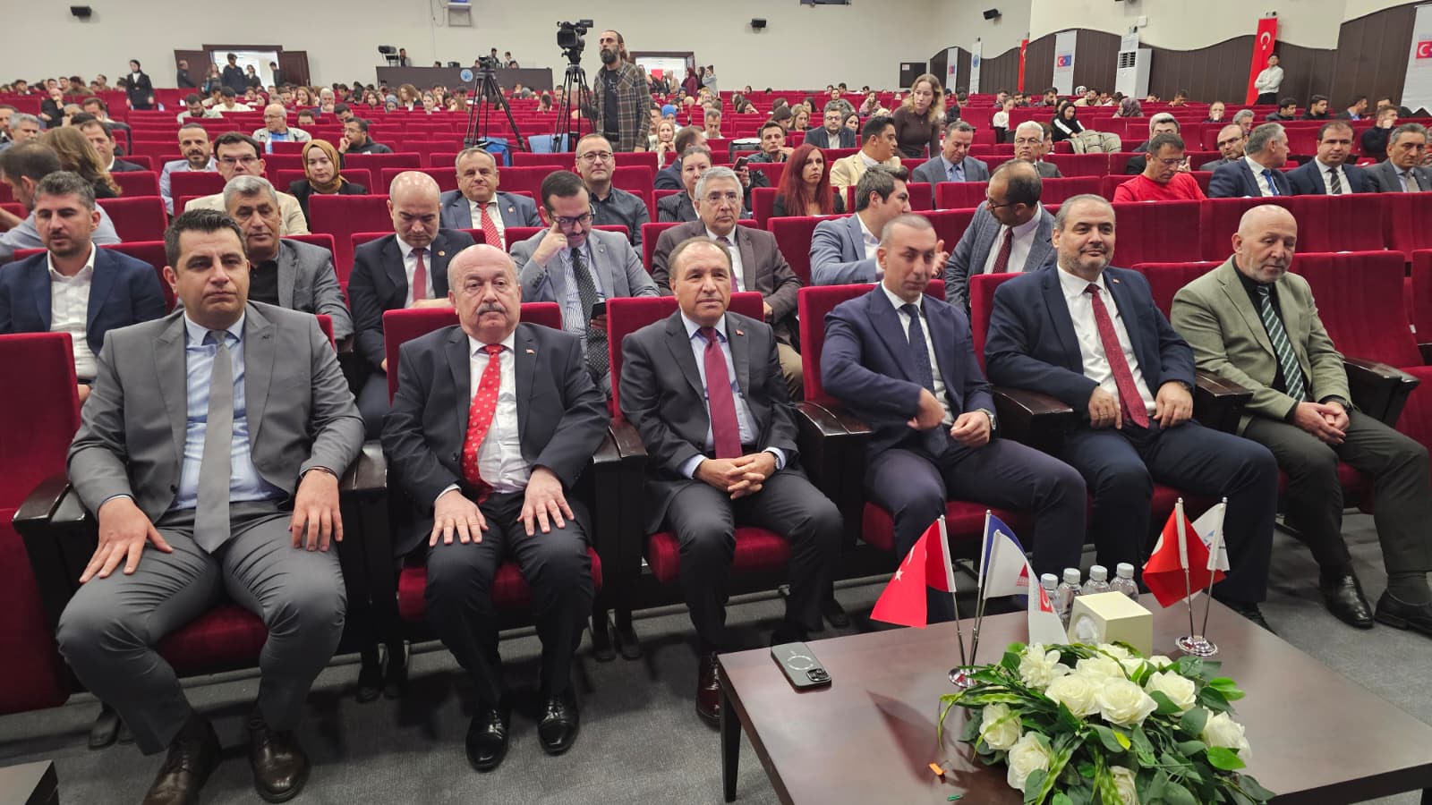 AKÜ’de Avrupa fonları ve inovasyon fırsatları ele alındı 1 AKÜ’de Avrupa fonları ve inovasyon fırsatları ele alındı