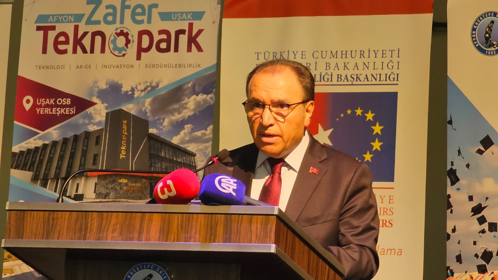 AKÜ’de Avrupa fonları ve inovasyon fırsatları ele alındı 2 AKÜ’de Avrupa fonları ve inovasyon fırsatları ele alındı