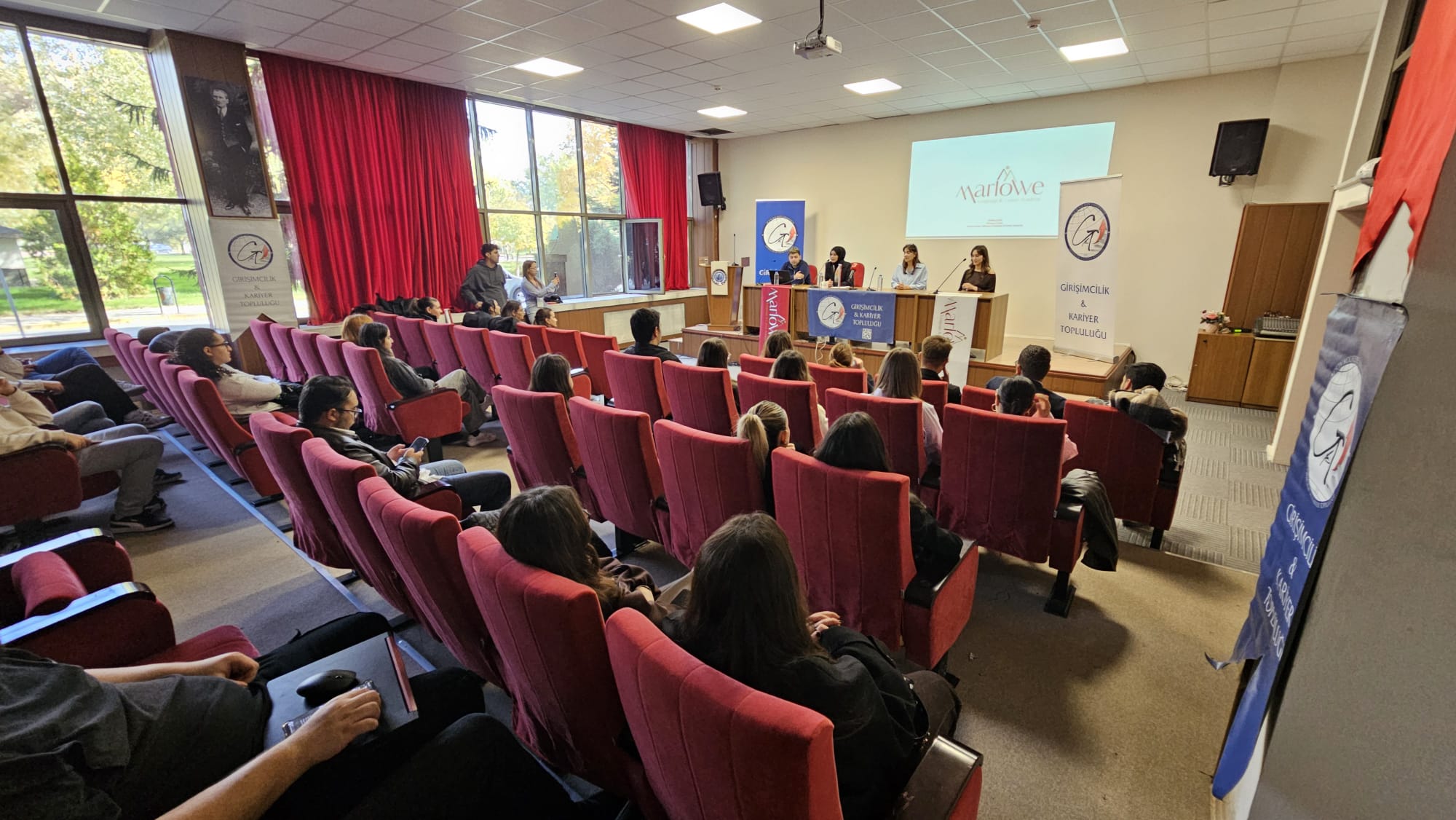 AKÜ’de öğrencilere yurt dışı kariyer fırsatları anlatıldı 1 AKÜ’de öğrencilere yurt dışı kariyer fırsatları anlatıldı