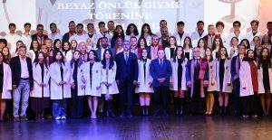 Afyon Kocatepe Üniversitesi (AKÜ) Veteriner Fakültesi birinci sınıf öğrencileri için
