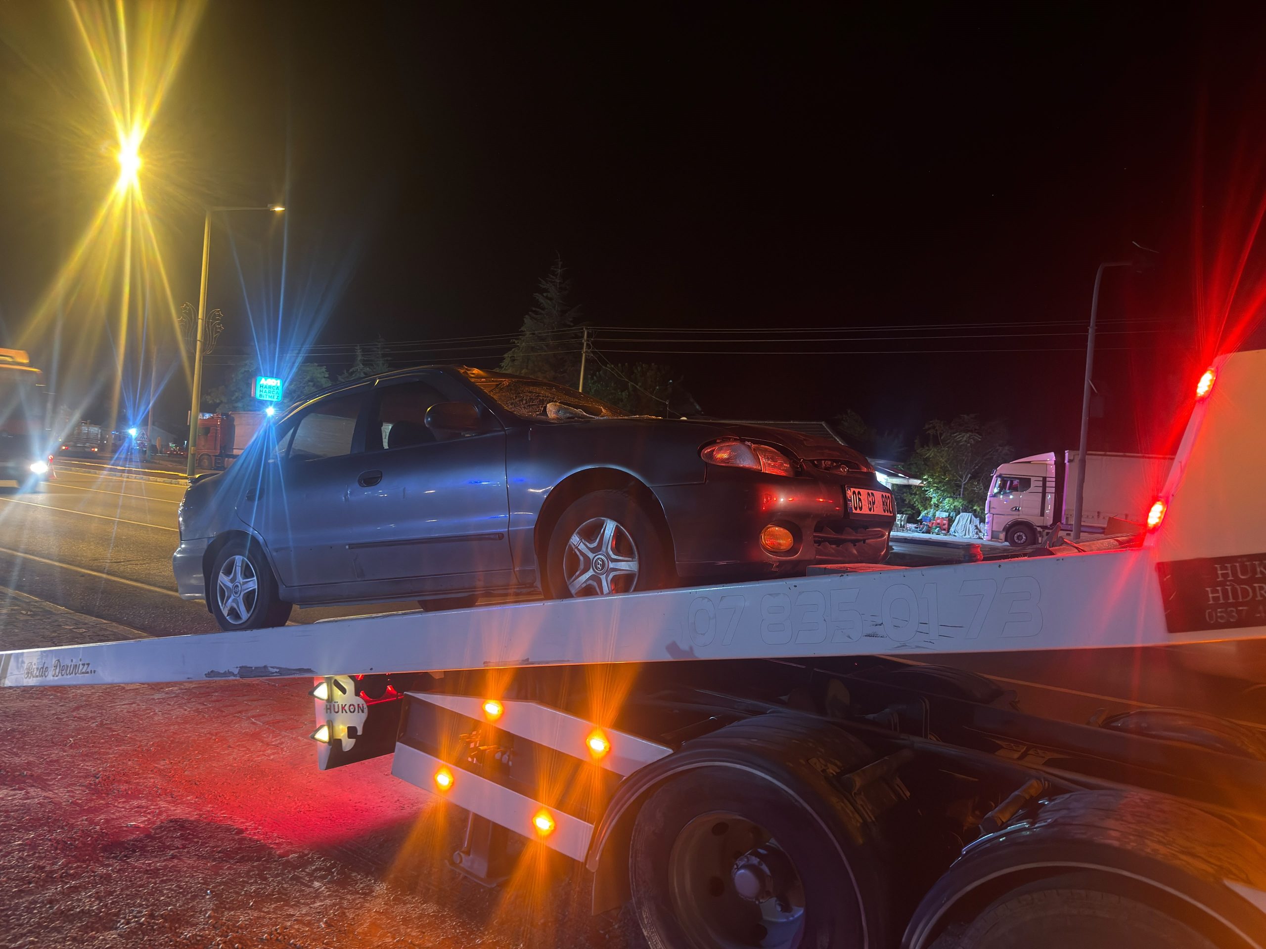 Otomobilin çarptığı yaya ağır yaralandı 1 Otomobilin çarptığı yaya ağır yaralandı