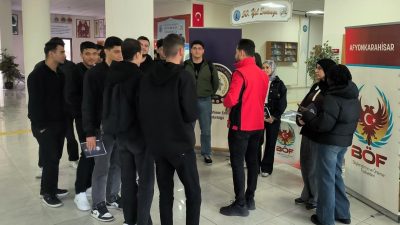 Afyonkarahisar’da polis ekipleri tarafından üniversite öğrencilerine yönelik "El Ele Güvenli